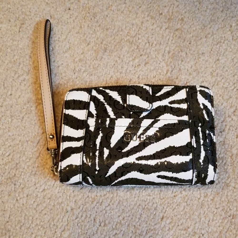 Guess wallet/ wristlet